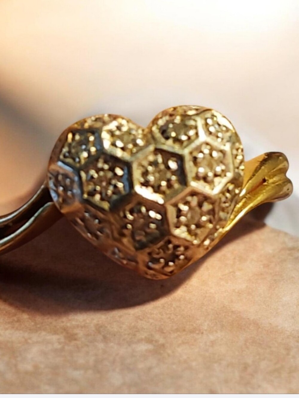 Vintage 10K Heart Honeycomb Ring - Firm โ Read N Swipe